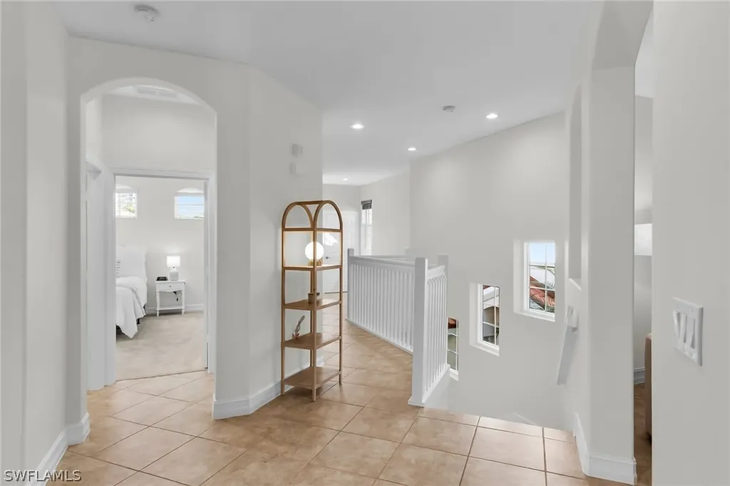 1286 Rialto Way Naples FL 34114
