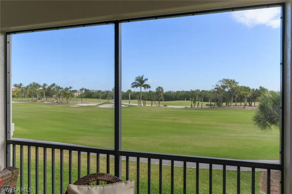 1286 Rialto Way Naples FL 34114