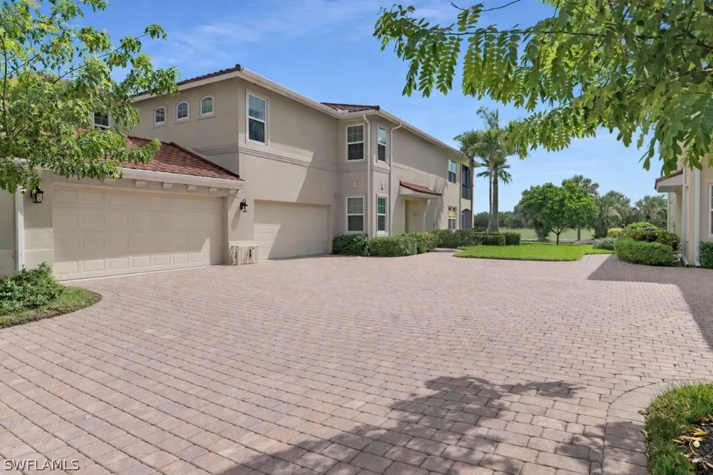 1286 Rialto Way Naples FL 34114