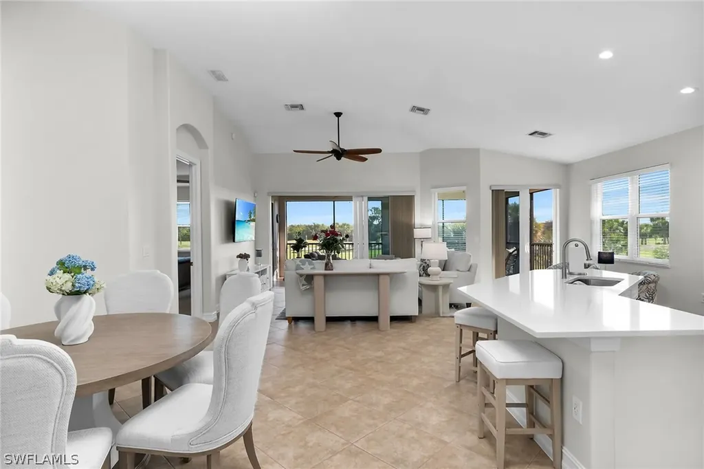 1286 Rialto Way Naples FL 34114