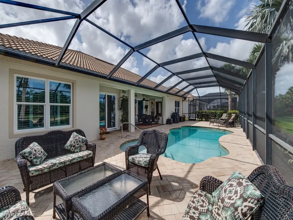 16083 Parque Lane Naples FL 34110
