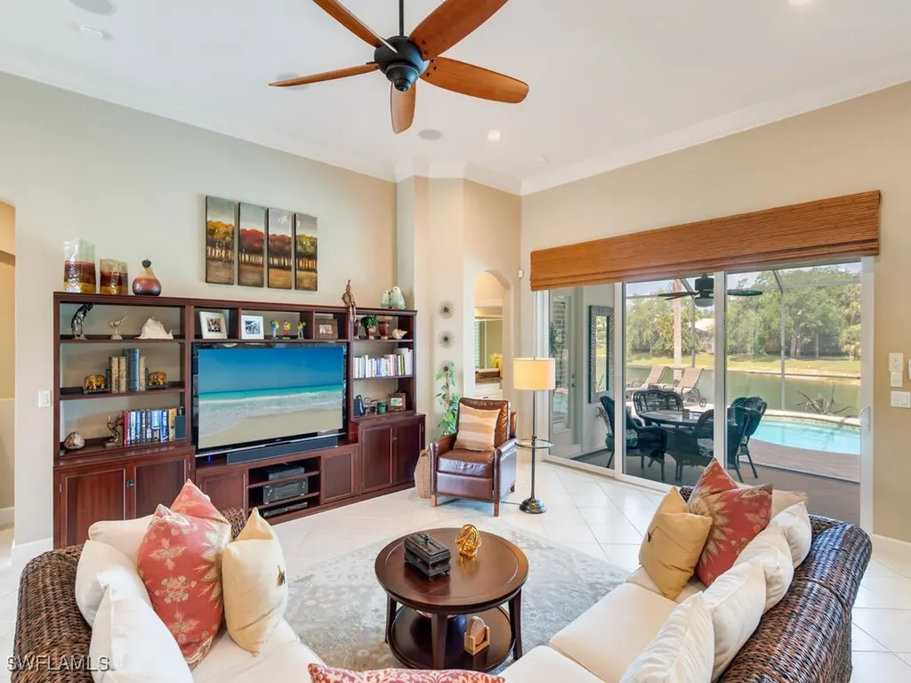 16083 Parque Lane Naples FL 34110