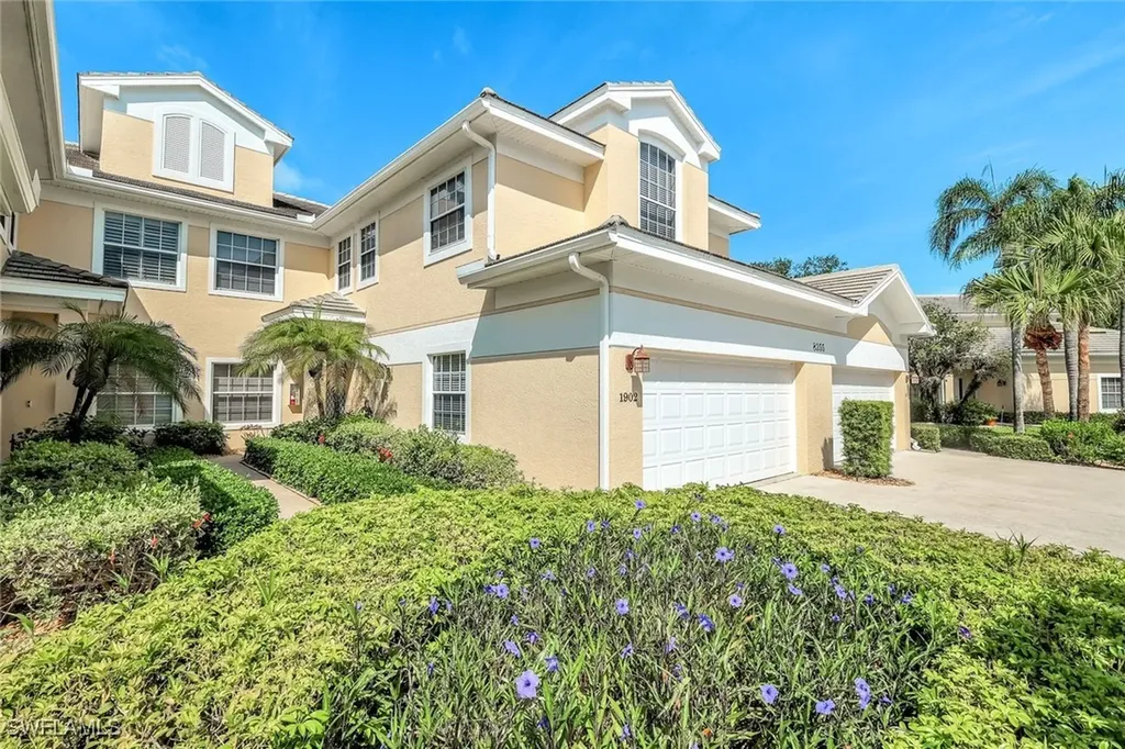 8355 Mystic Greens Way Naples FL 34113