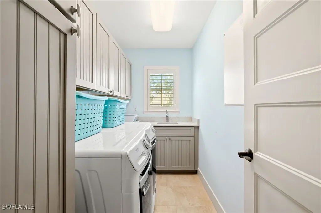 1234 Middle Gulf Drive Sanibel FL 33957