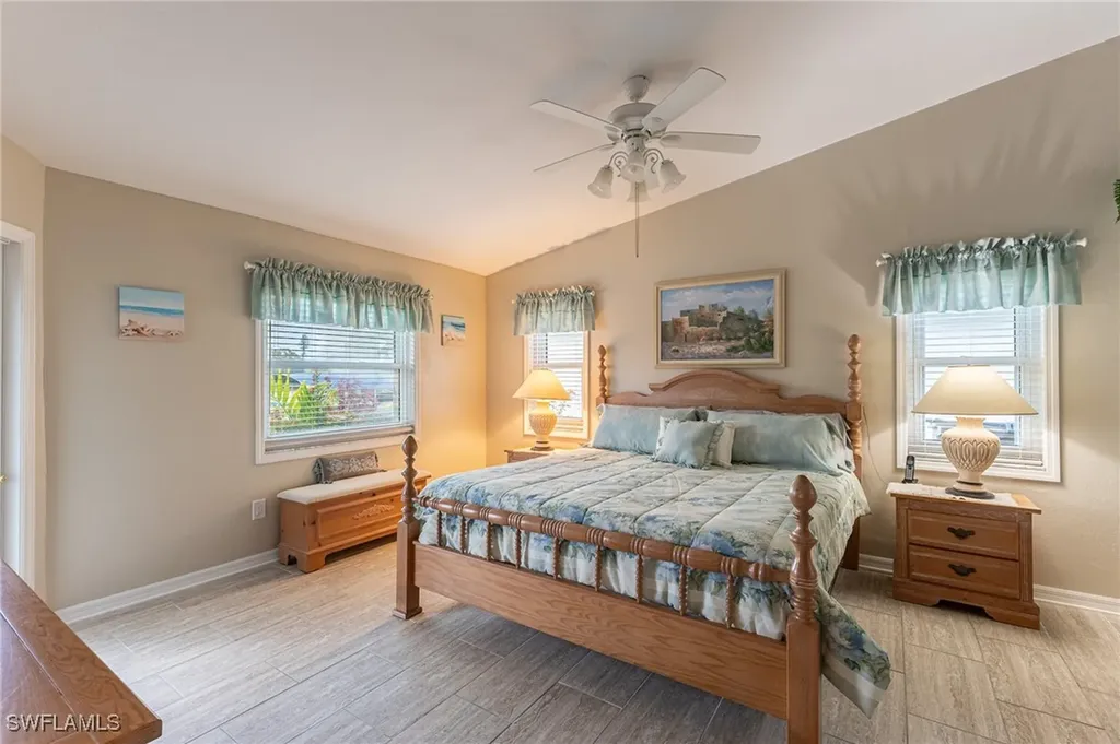 1814 SE 9th Terrace Cape Coral FL 33990