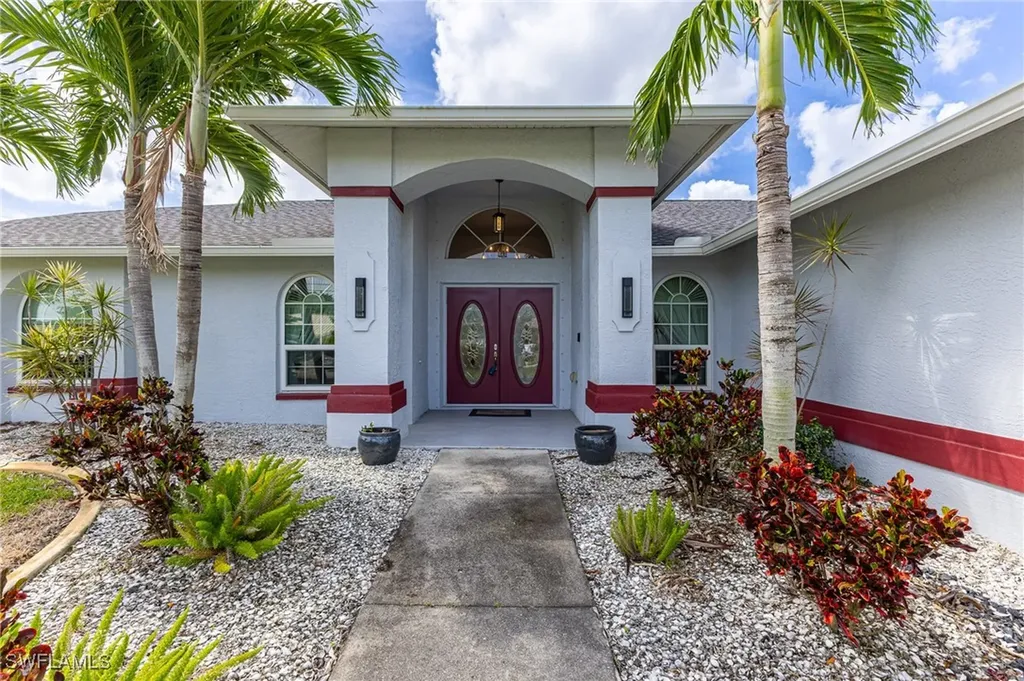 1814 SE 9th Terrace Cape Coral FL 33990