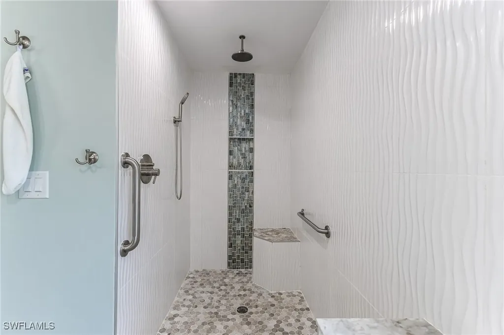 1814 SE 9th Terrace Cape Coral FL 33990