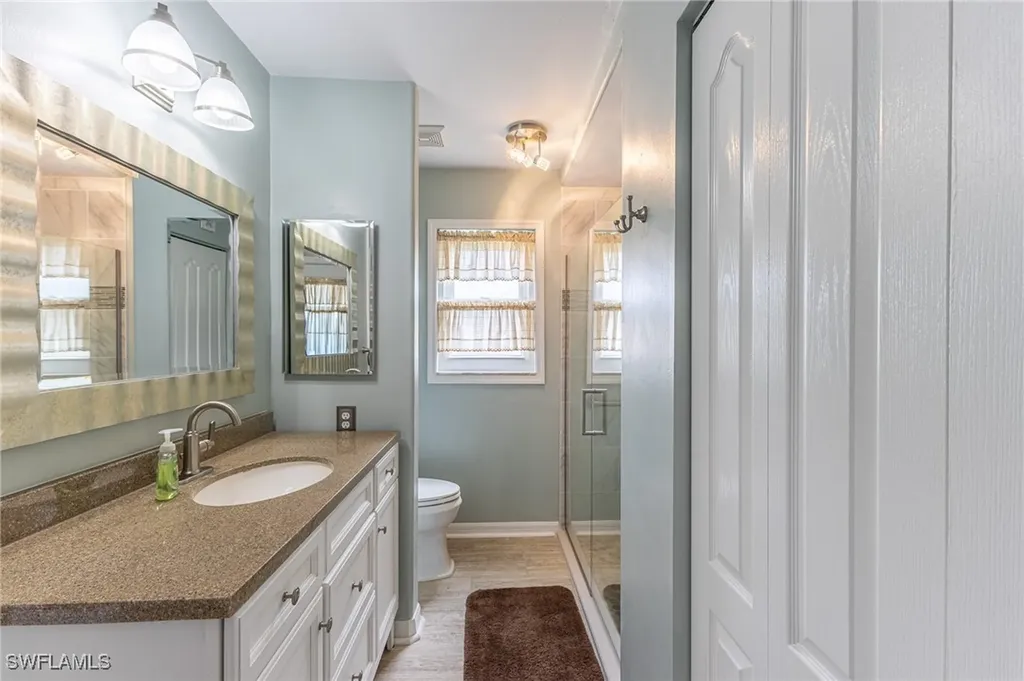 1814 SE 9th Terrace Cape Coral FL 33990