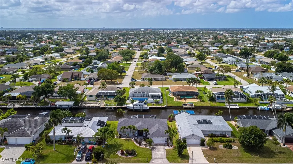 1814 SE 9th Terrace Cape Coral FL 33990