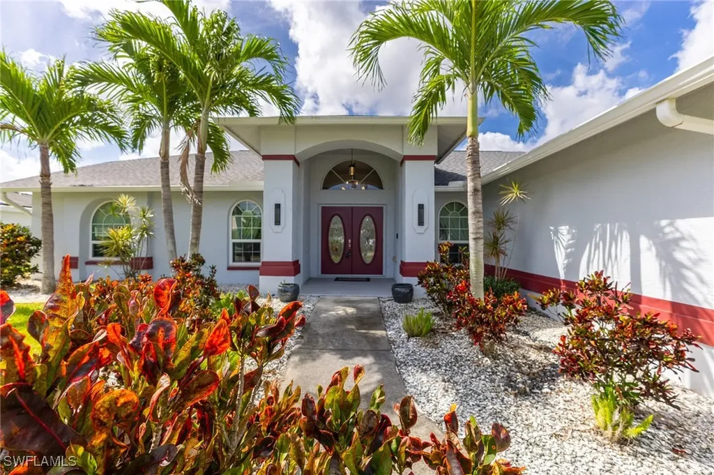 1814 SE 9th Terrace Cape Coral FL 33990