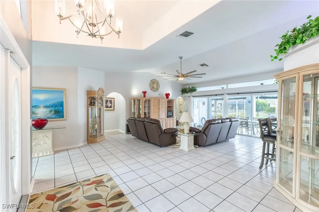 1814 SE 9th Terrace Cape Coral FL 33990