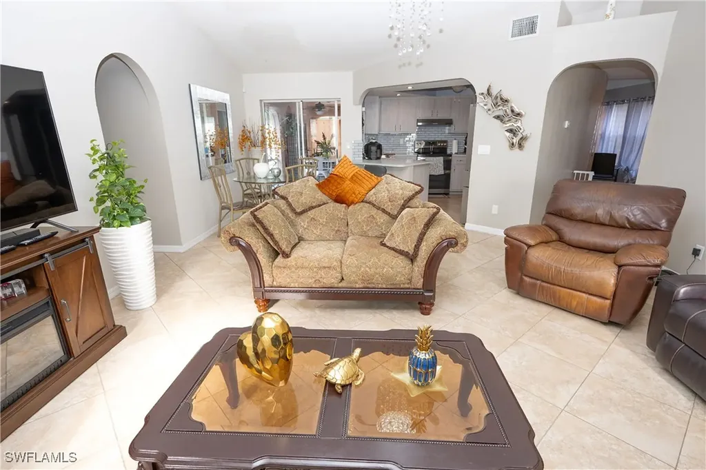 1404 SE 30th Terrace Cape Coral FL 33904