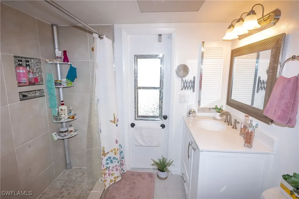 1404 SE 30th Terrace Cape Coral FL 33904