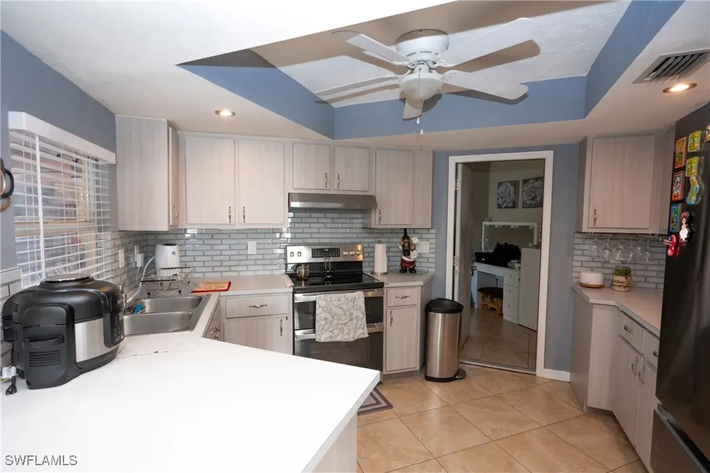 1404 SE 30th Terrace Cape Coral FL 33904
