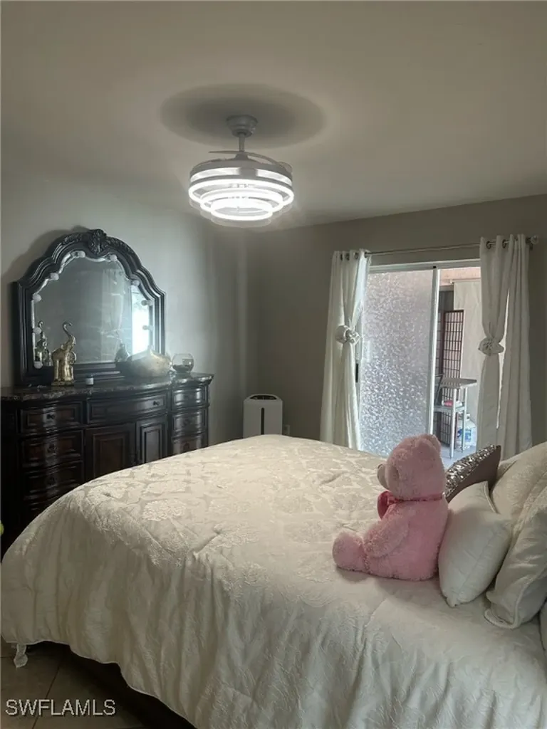 1404 SE 30th Terrace Cape Coral FL 33904