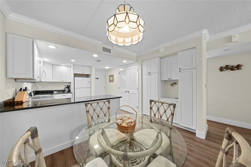 2230 Camino Del Mar Drive Sanibel FL 33957