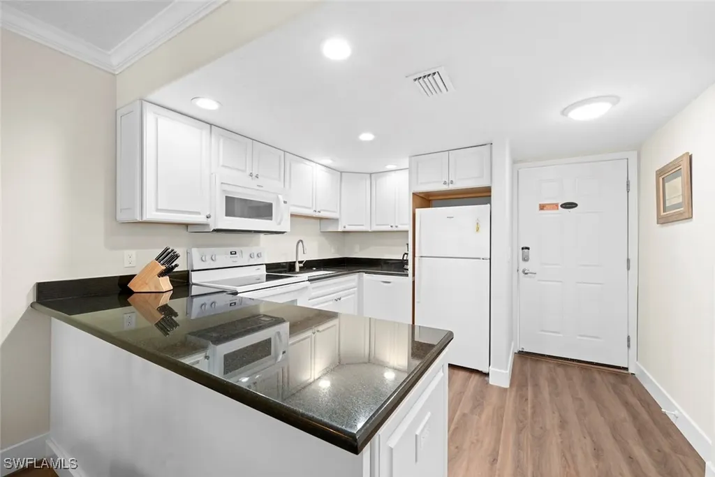 2230 Camino Del Mar Drive Sanibel FL 33957