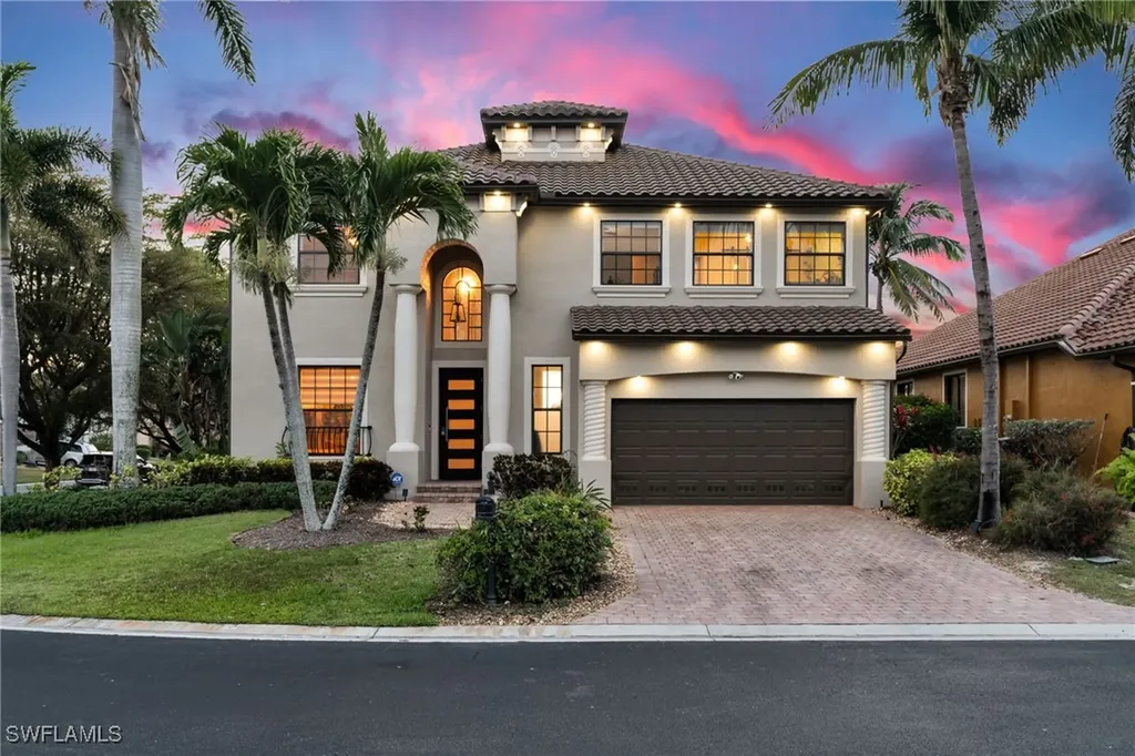 8945 Tropical Court Fort Myers FL 33908