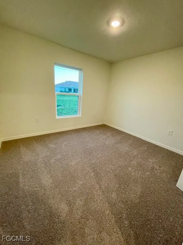 206 NW 13th Terrace Cape Coral FL 33993