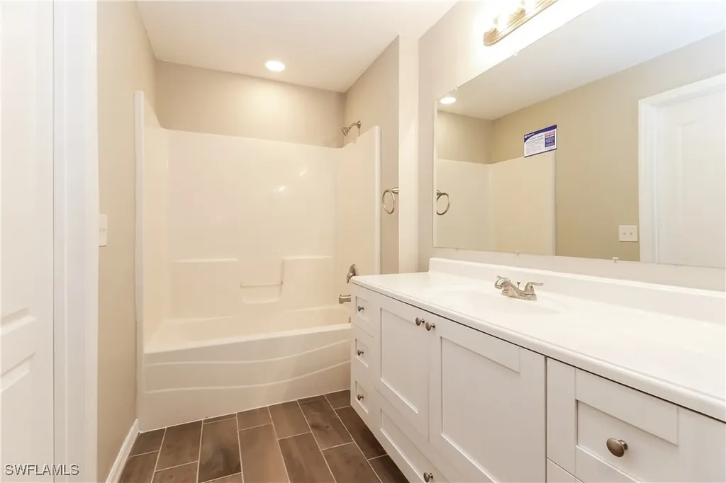 2213 NE 7th Avenue Cape Coral FL 33909