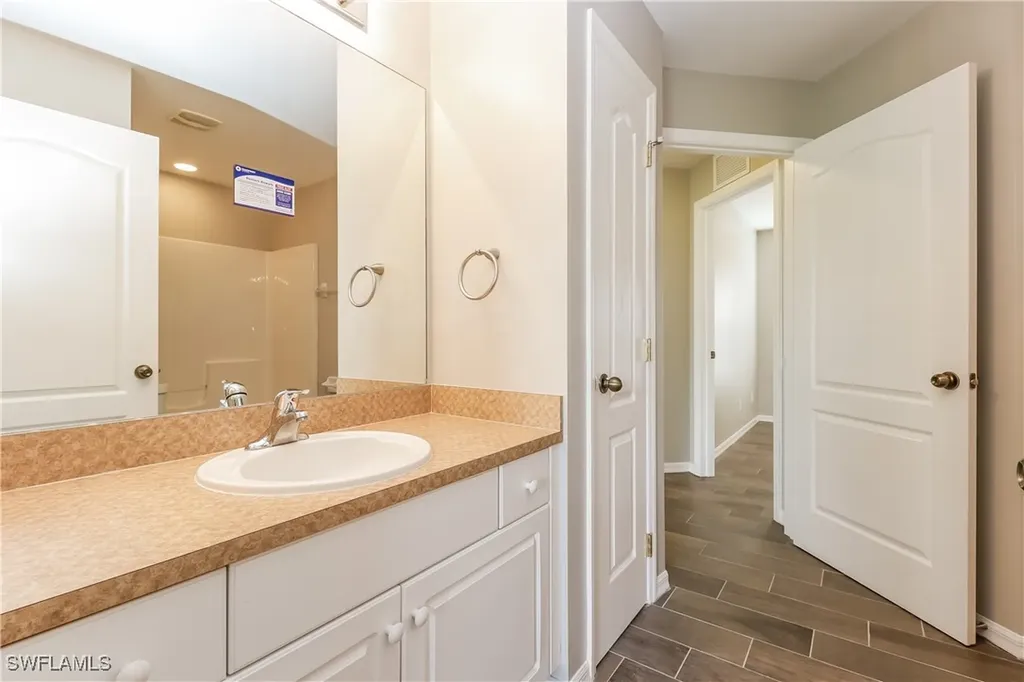 2213 NE 7th Avenue Cape Coral FL 33909
