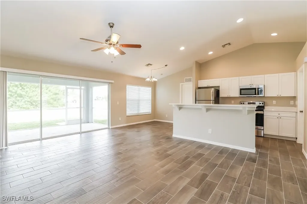 2213 NE 7th Avenue Cape Coral FL 33909
