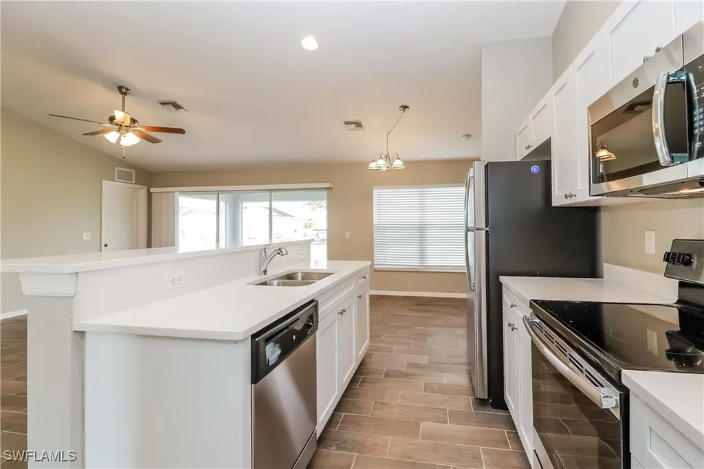 2213 NE 7th Avenue Cape Coral FL 33909