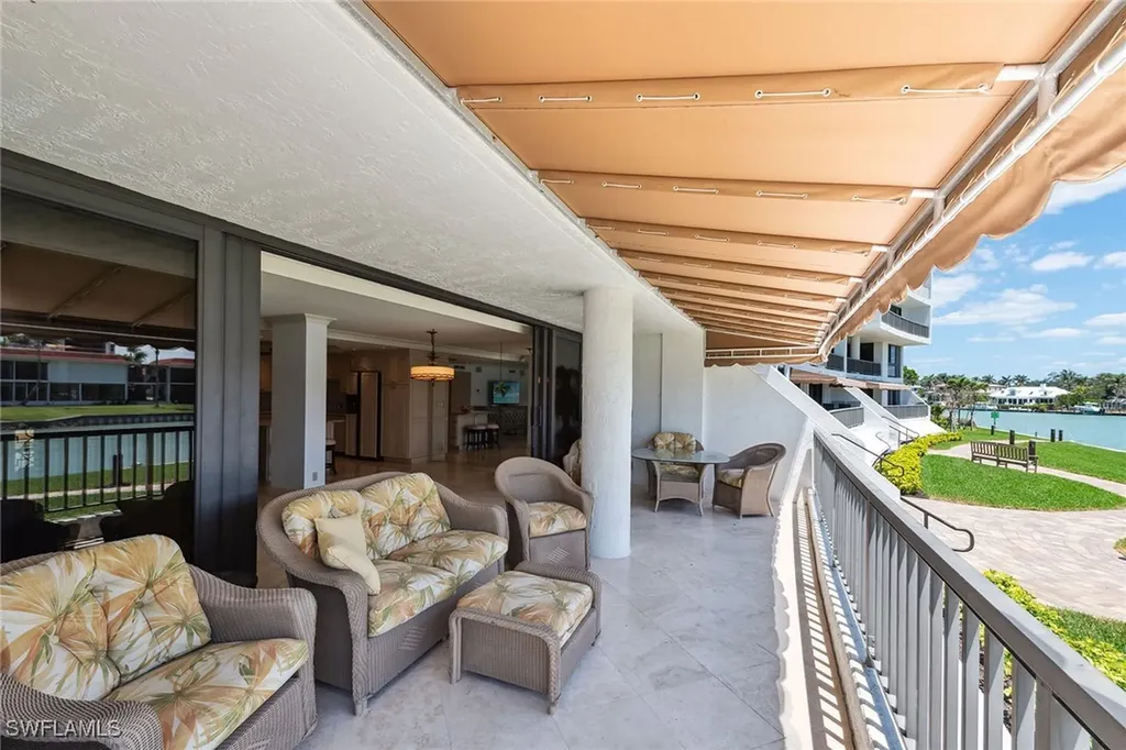 2310 Gulf Shore Boulevard N Naples FL 34103