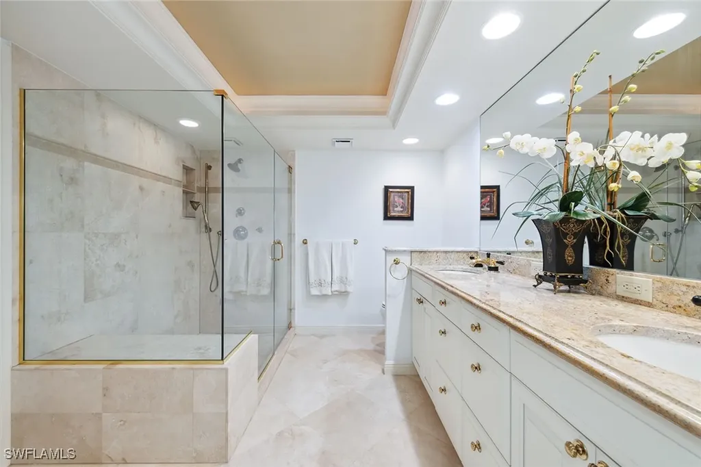 2310 Gulf Shore Boulevard N Naples FL 34103
