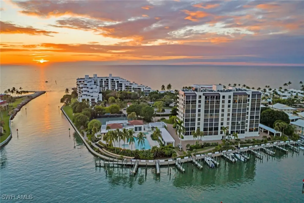 2310 Gulf Shore Boulevard N Naples FL 34103