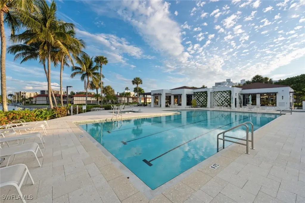 2310 Gulf Shore Boulevard N Naples FL 34103