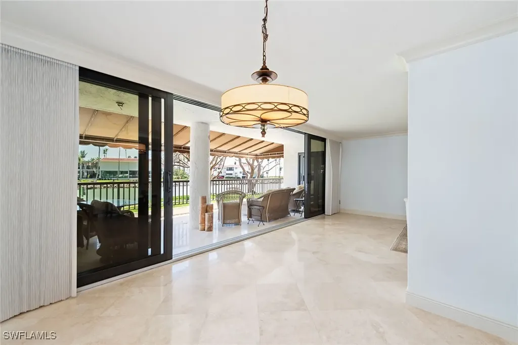 2310 Gulf Shore Boulevard N Naples FL 34103