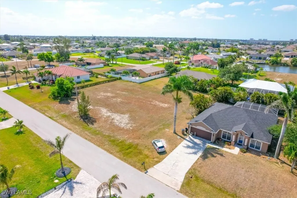1704 SW 30th Terrace Cape Coral FL 33914