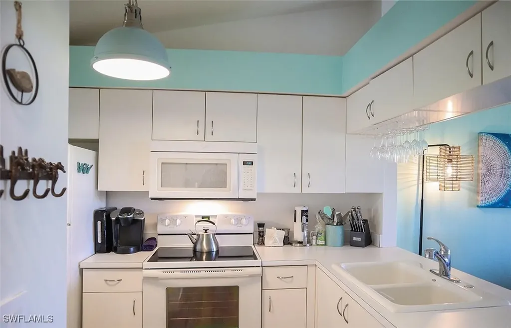 22652 Island Pines Way Fort Myers Beach FL 33931