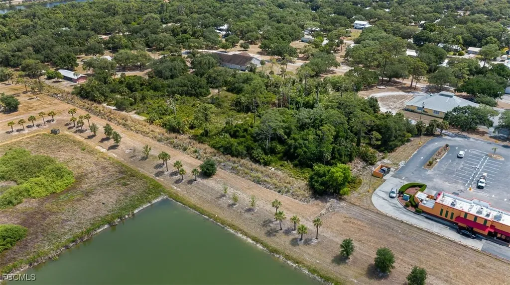 W Hickpochee Avenue Labelle FL 33935