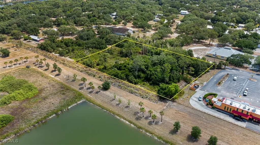 W Hickpochee Avenue Labelle FL 33935