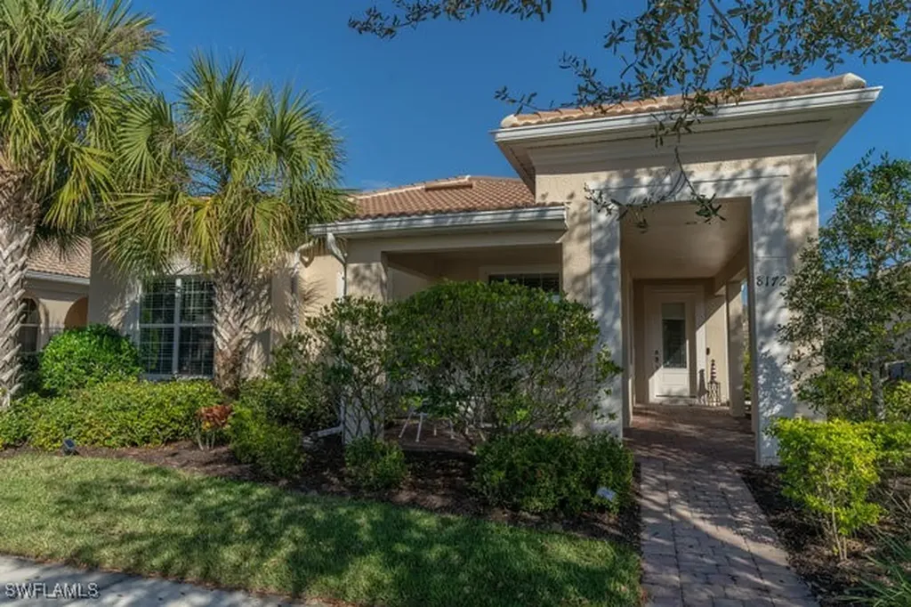 8172 Chianti Lane Naples FL 34114