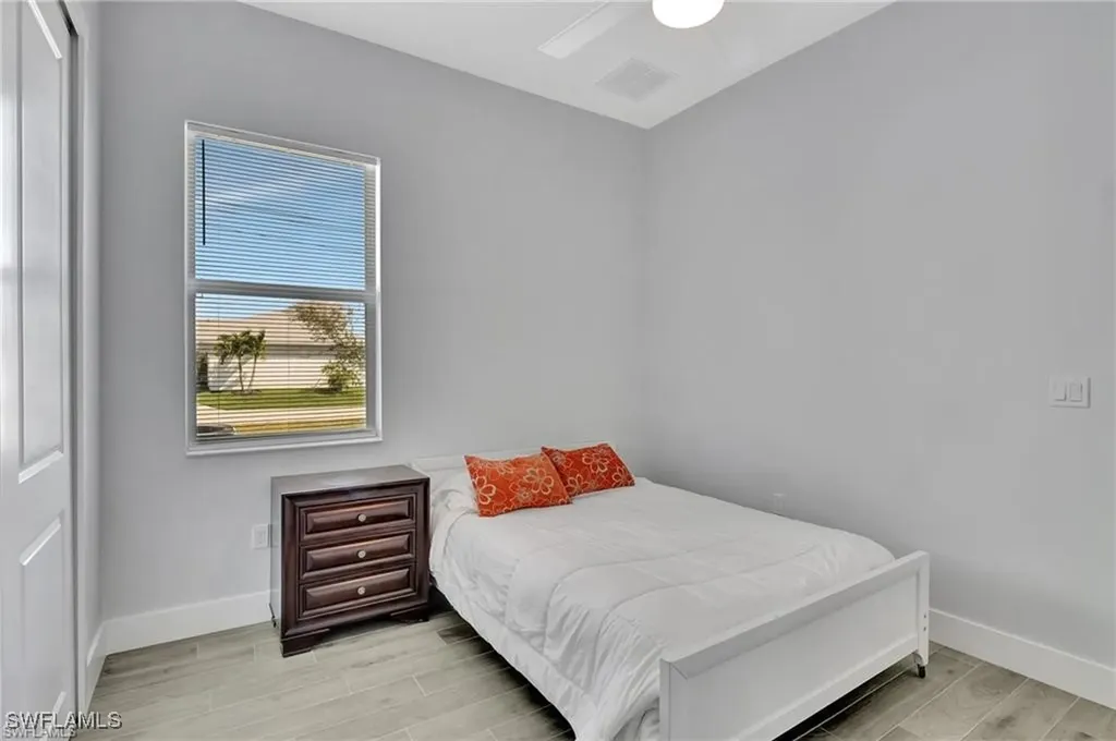 302 SW 29th Street Cape Coral FL 33914