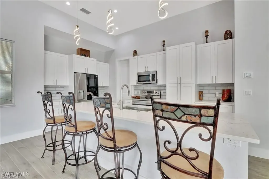 302 SW 29th Street Cape Coral FL 33914