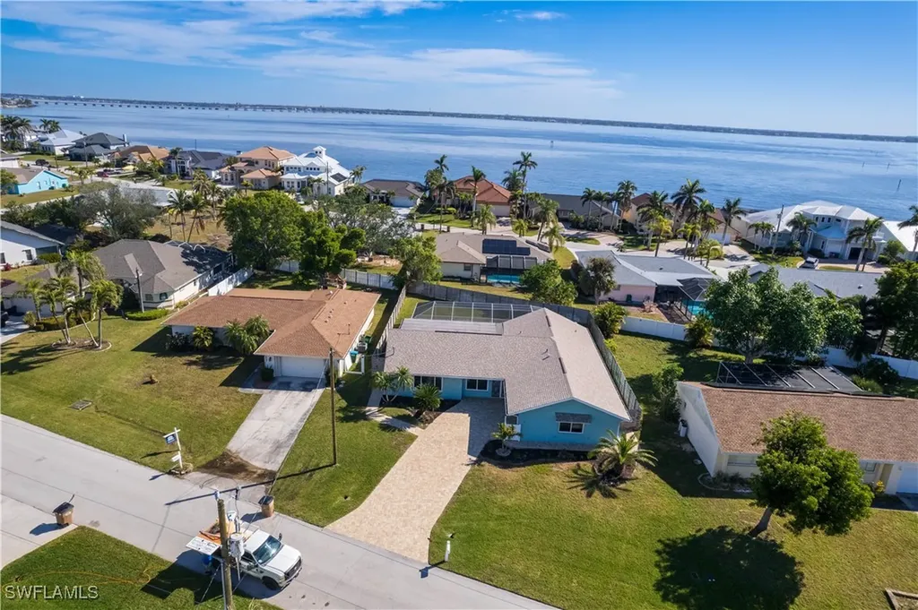 3125 SE 22nd Avenue Cape Coral FL 33904