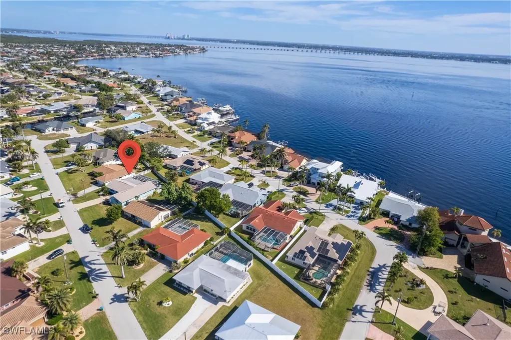 3125 SE 22nd Avenue Cape Coral FL 33904