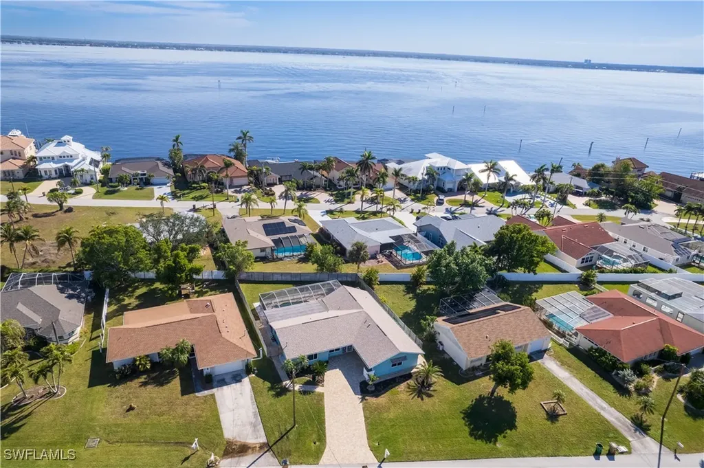 3125 SE 22nd Avenue Cape Coral FL 33904