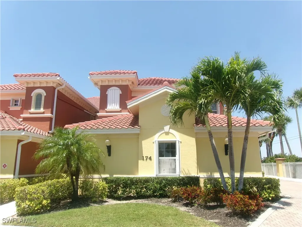 174 Shadroe Cove Circle Cape Coral FL 33991