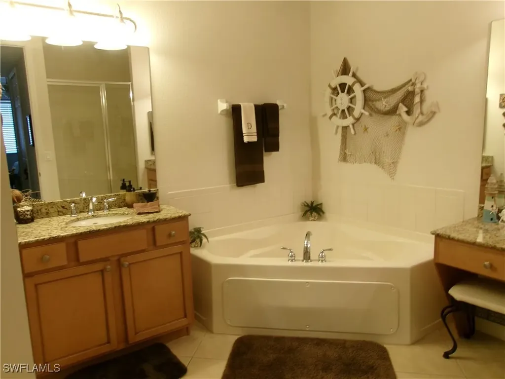 174 Shadroe Cove Circle Cape Coral FL 33991