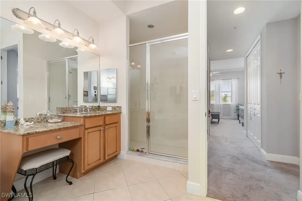 174 Shadroe Cove Circle Cape Coral FL 33991