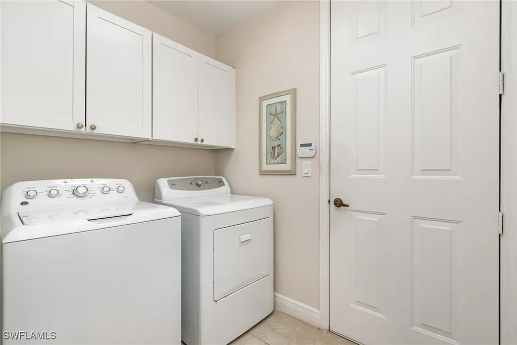 174 Shadroe Cove Circle Cape Coral FL 33991