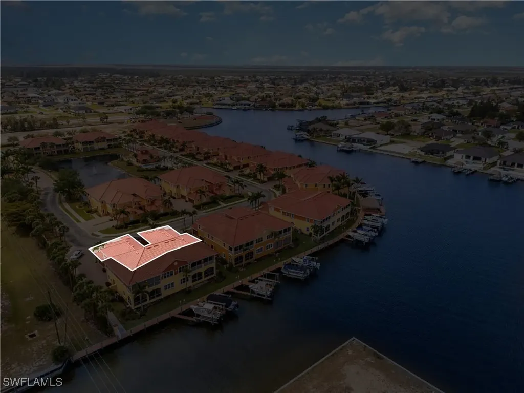 174 Shadroe Cove Circle Cape Coral FL 33991