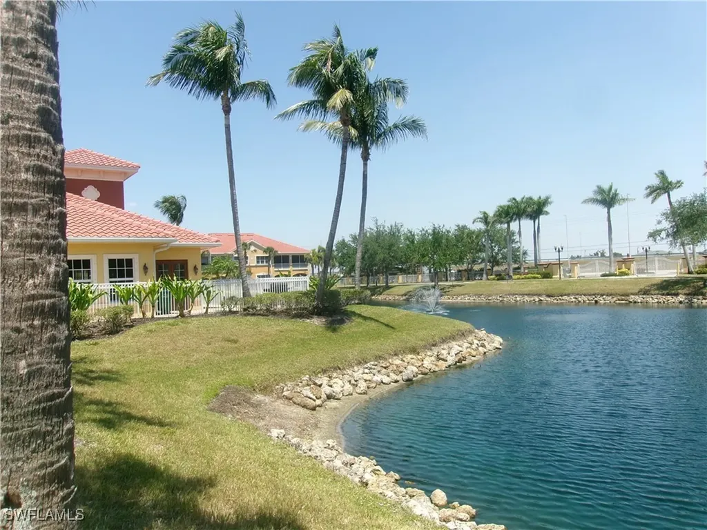 174 Shadroe Cove Circle Cape Coral FL 33991