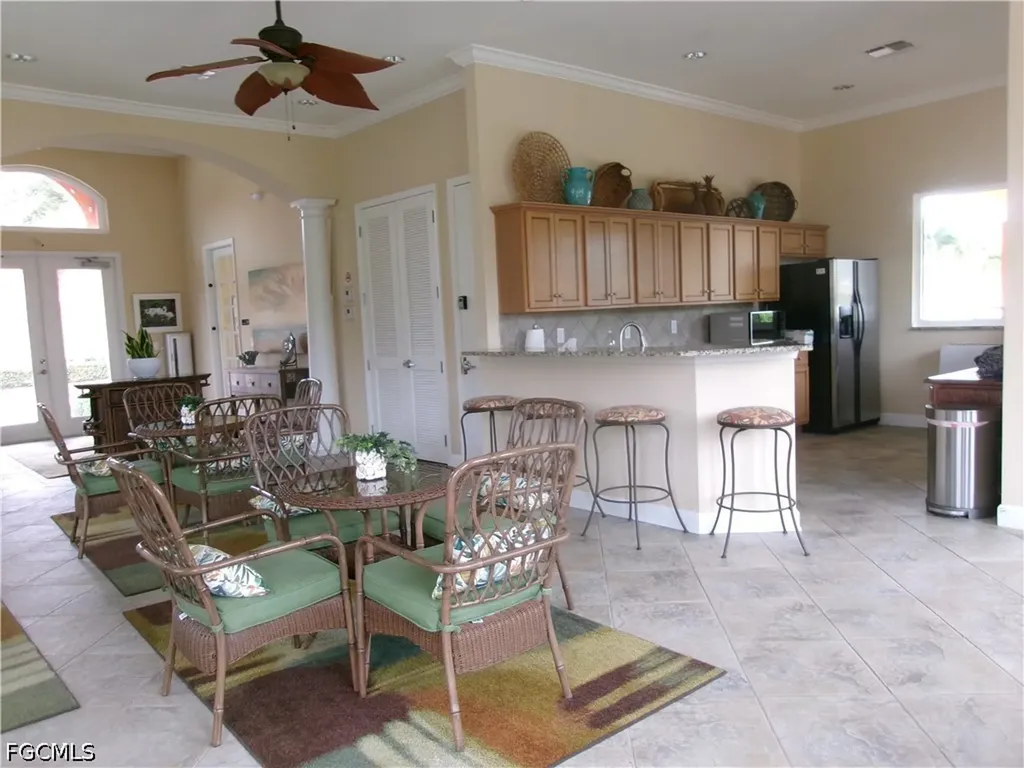 174 Shadroe Cove Circle Cape Coral FL 33991