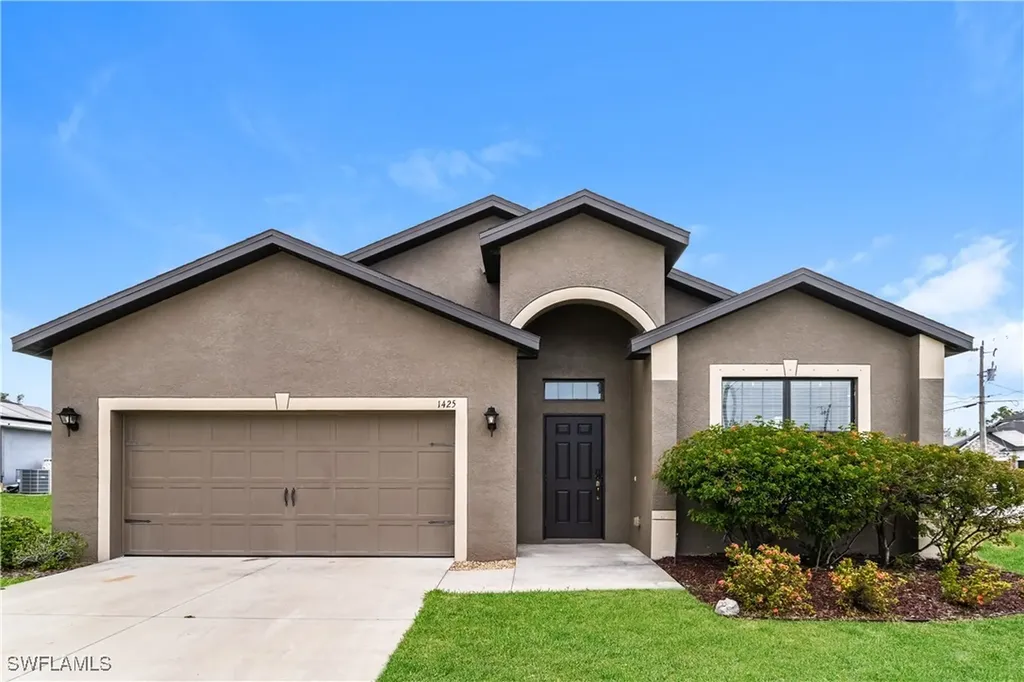 1425 SW 6th Avenue Cape Coral FL 33991
